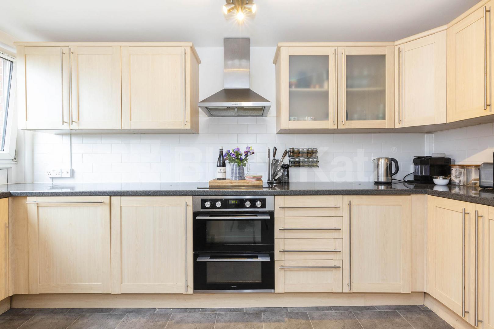 Spacious split level three bedroom flat set within a small purpose built block Crayford Road, Holloway